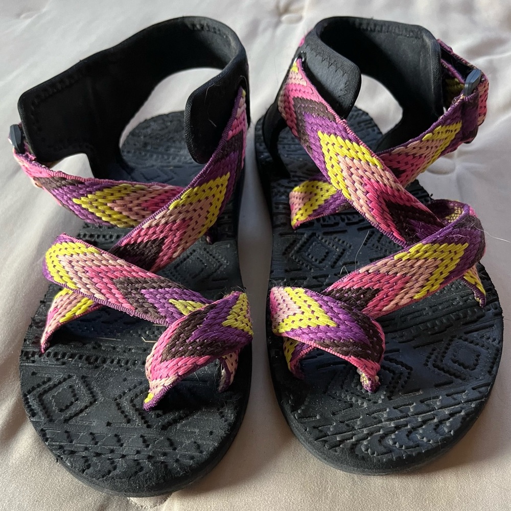 Muk Luks Sport Strappy Sandals, women’s size 7